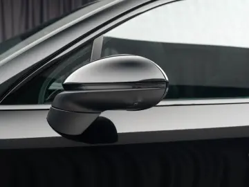 Porsche Cayenne E-HYBRID COUPE