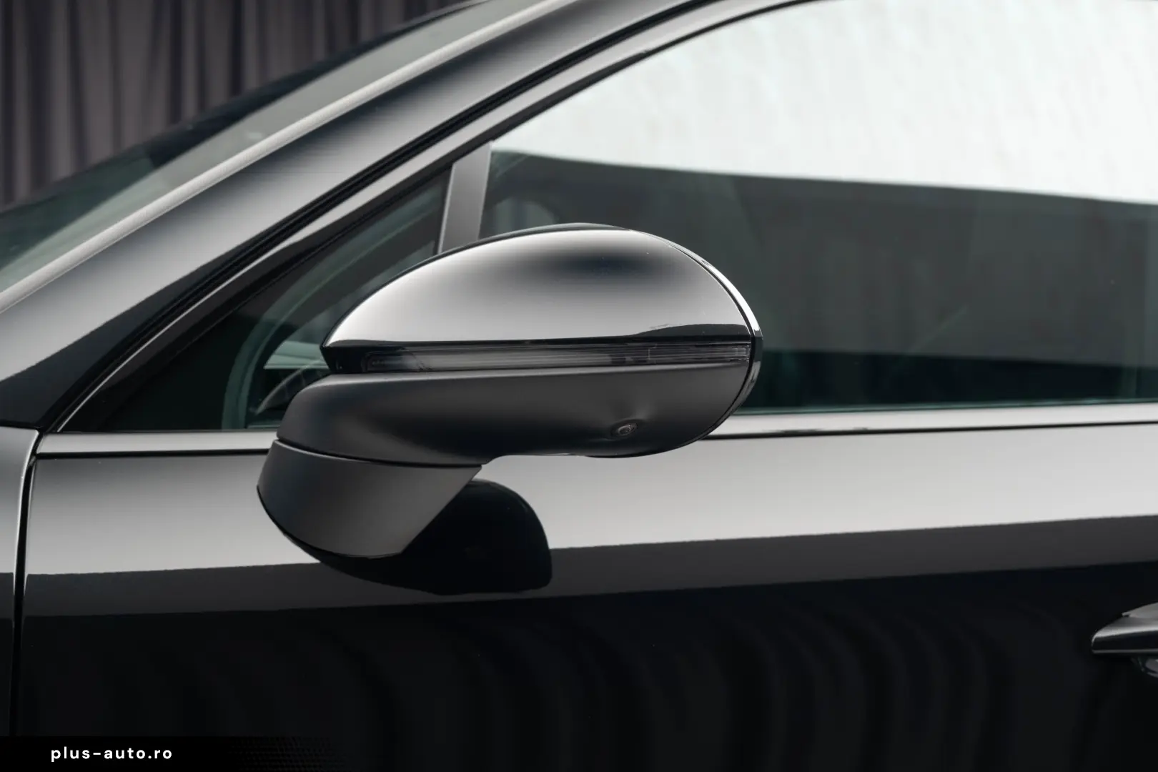 Porsche Cayenne E-HYBRID COUPE