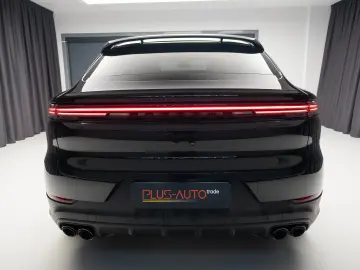 Porsche Cayenne E-HYBRID COUPE