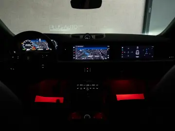 Porsche Cayenne E-HYBRID COUPE