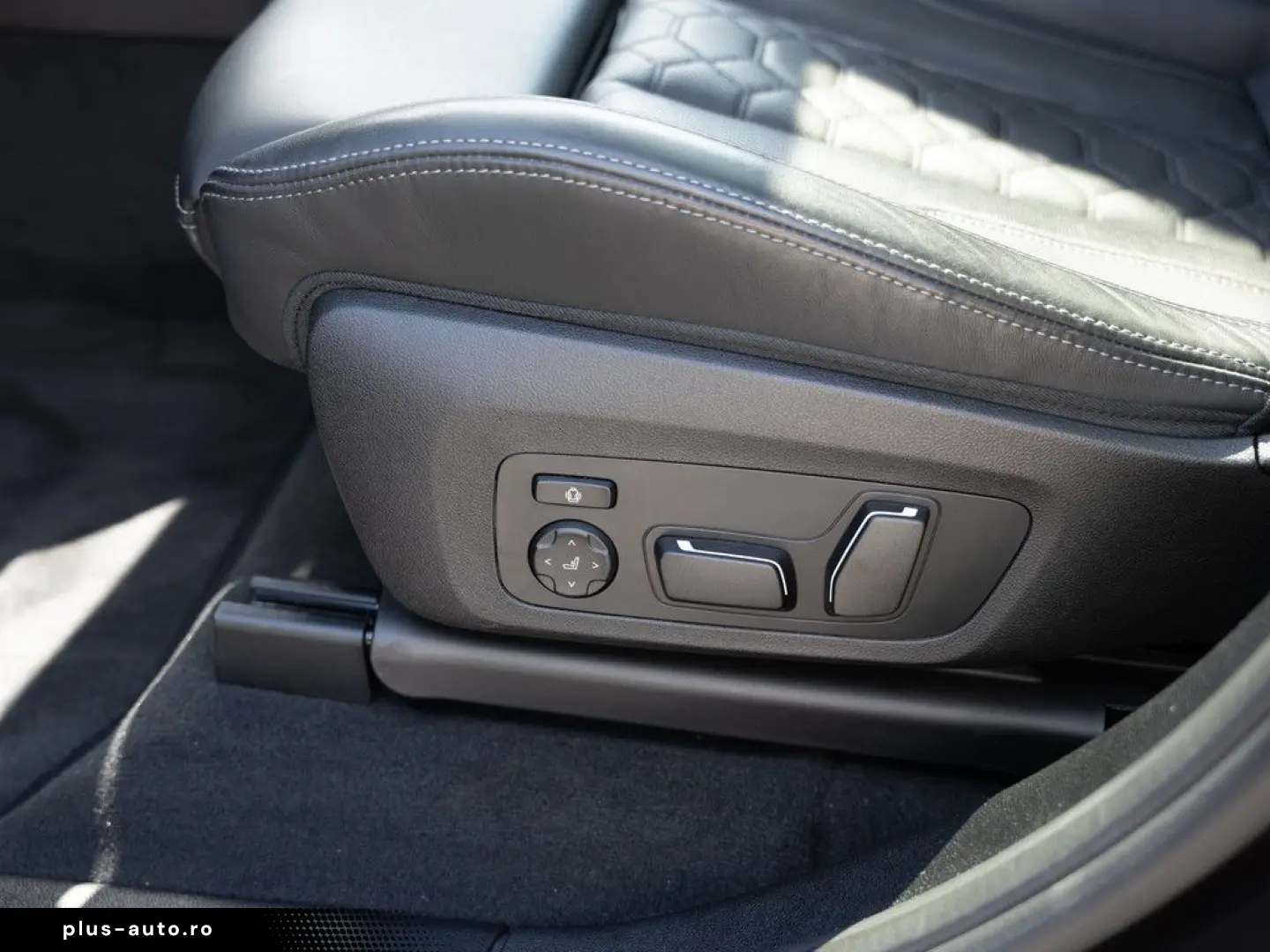 BMW X4 M xDrive Competition PANO HUD 360  H K NAVI