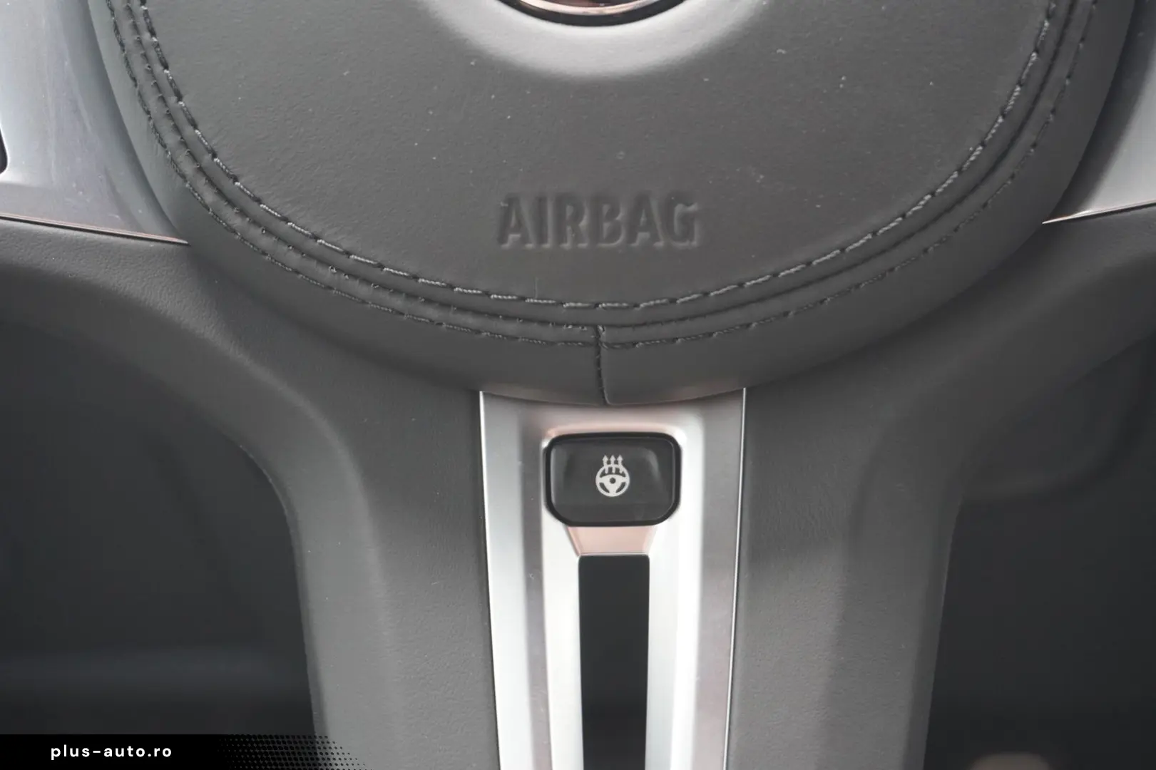 BMW X4 M Competition INDIVIDUAL Head-Up Kamera Harma