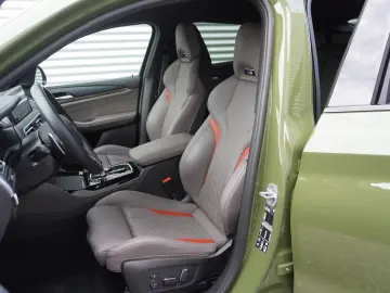 BMW X4 M Competition INDIVIDUAL Head-Up Kamera Harma