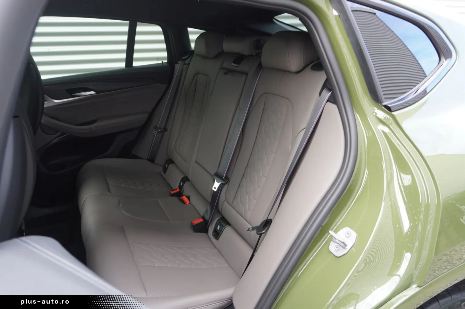 BMW X4 M Competition INDIVIDUAL Head-Up Kamera Harma