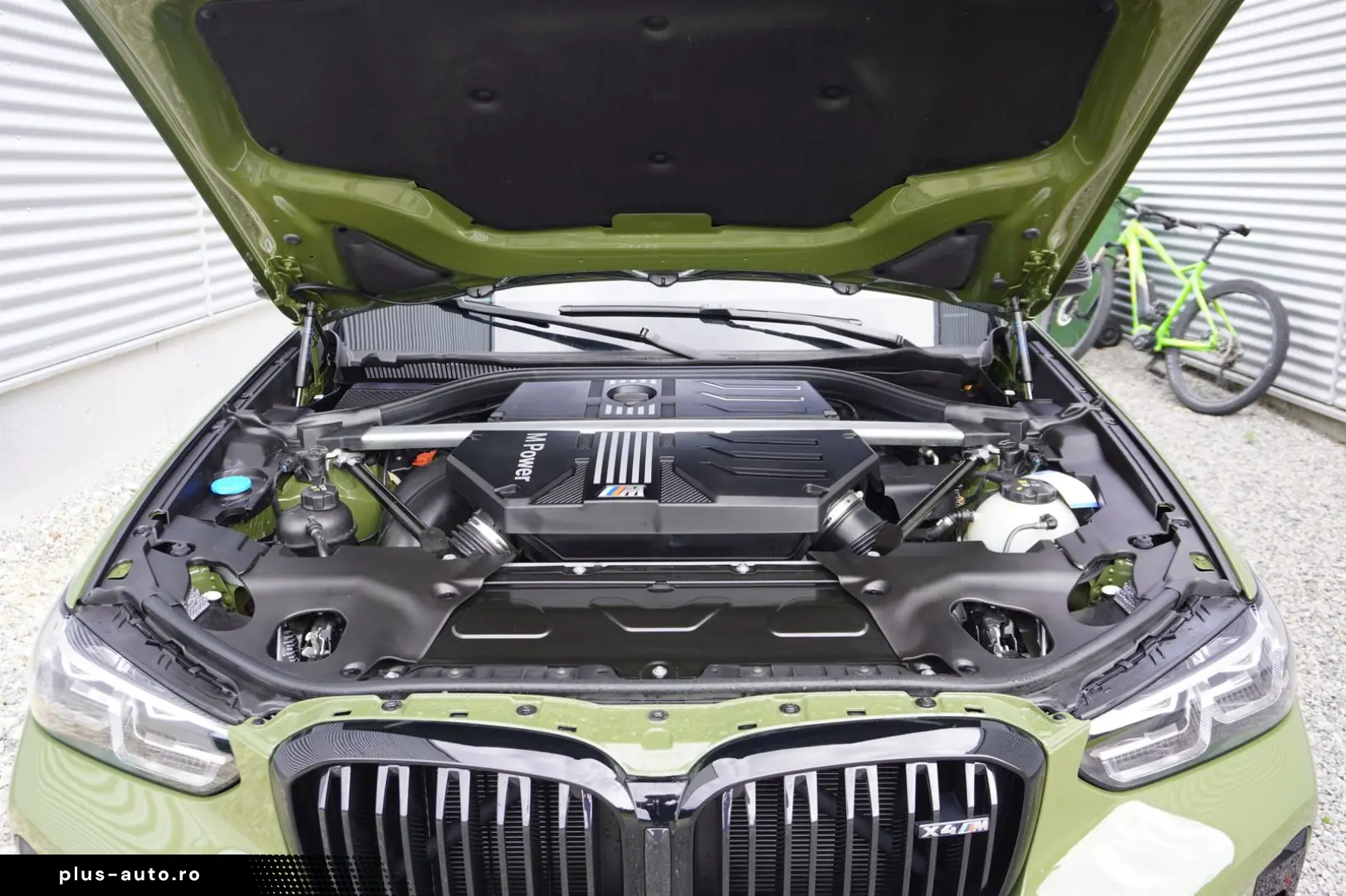 BMW X4 M Competition INDIVIDUAL Head-Up Kamera Harma