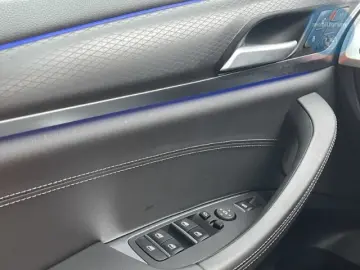 BMW X4 M Competition-Paket HUD H K 21Zoll 360 Kamera