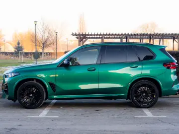 BMW X5 M Competition   Bowers & Wilkins   Pano Sky Lounge