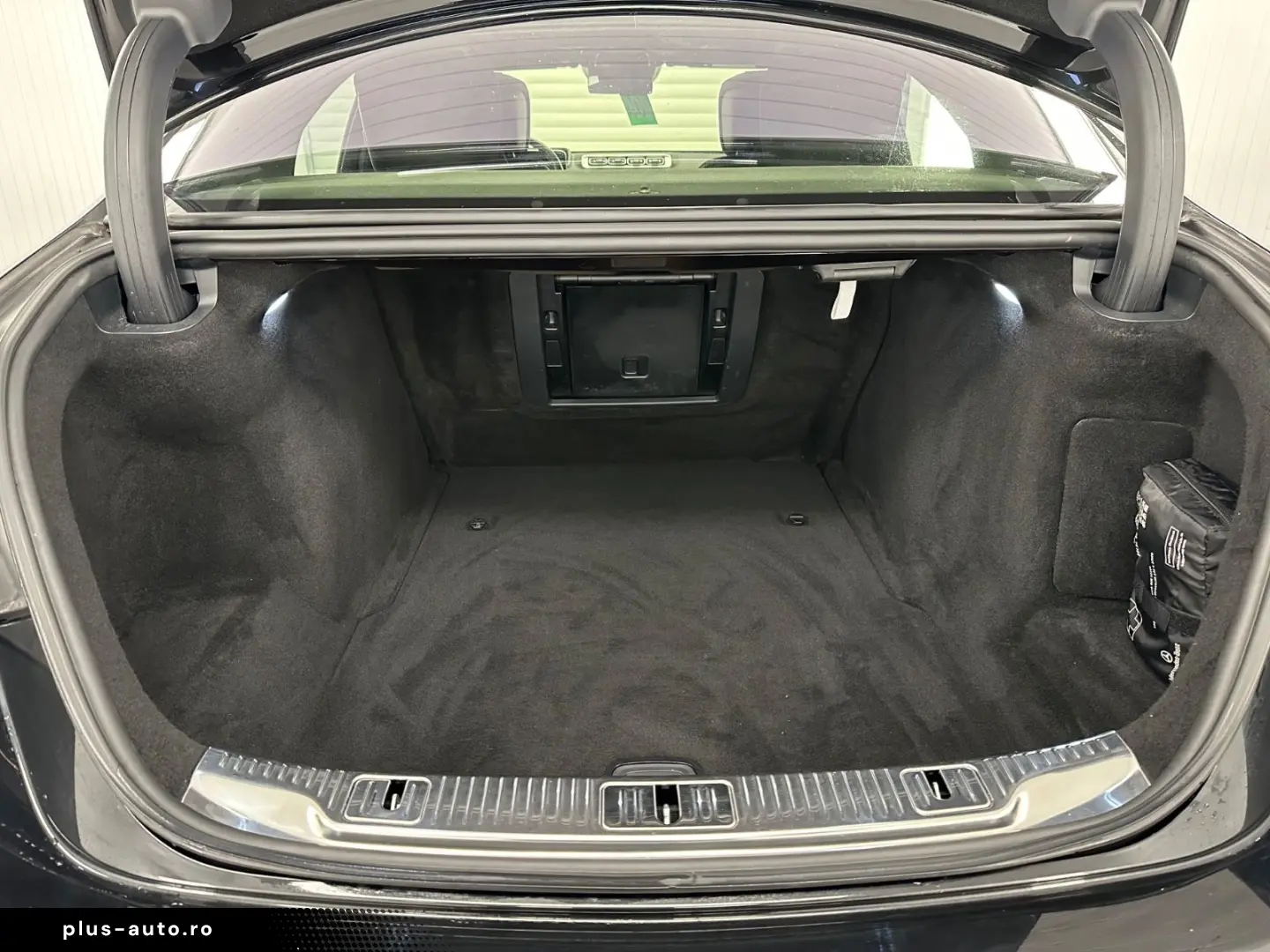 MERCEDES-BENZ S 500 4Matic Digital LED Chauffeur-Paket PLUS