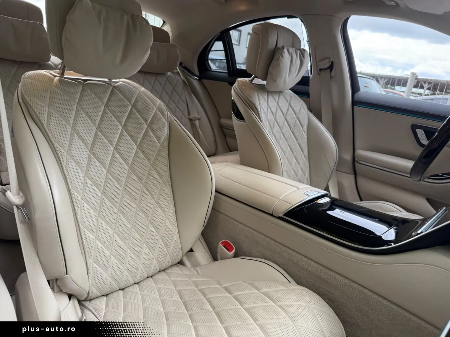 MERCEDES-BENZ S 450 4Matic AMG Pano AllradLenkung Burmaster