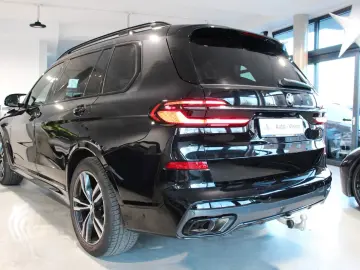BMW X7 M60