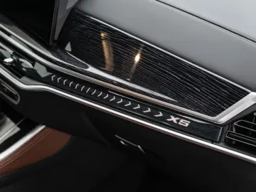 BMW X5 xDrive30d MSport Innovation Exclusive sitzbel