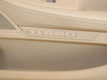 BMW 730d M-Sportpaket Soft-Close Massage Sitze Hud