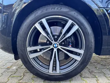BMW X7 M60I