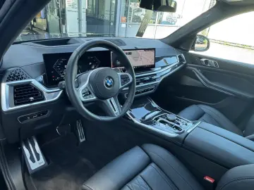 BMW X7 M60I