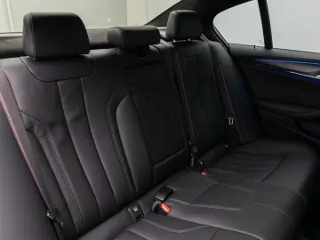 BMW M5 Competition xD 360 HUD DAB ACC Komfort 20Zoll