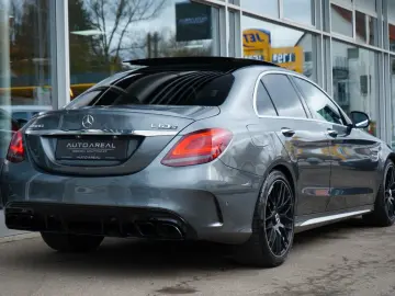 Mercedes-Benz C 63 AMG