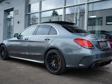 Mercedes-Benz C 63 AMG
