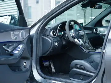 Mercedes-Benz C 63 AMG