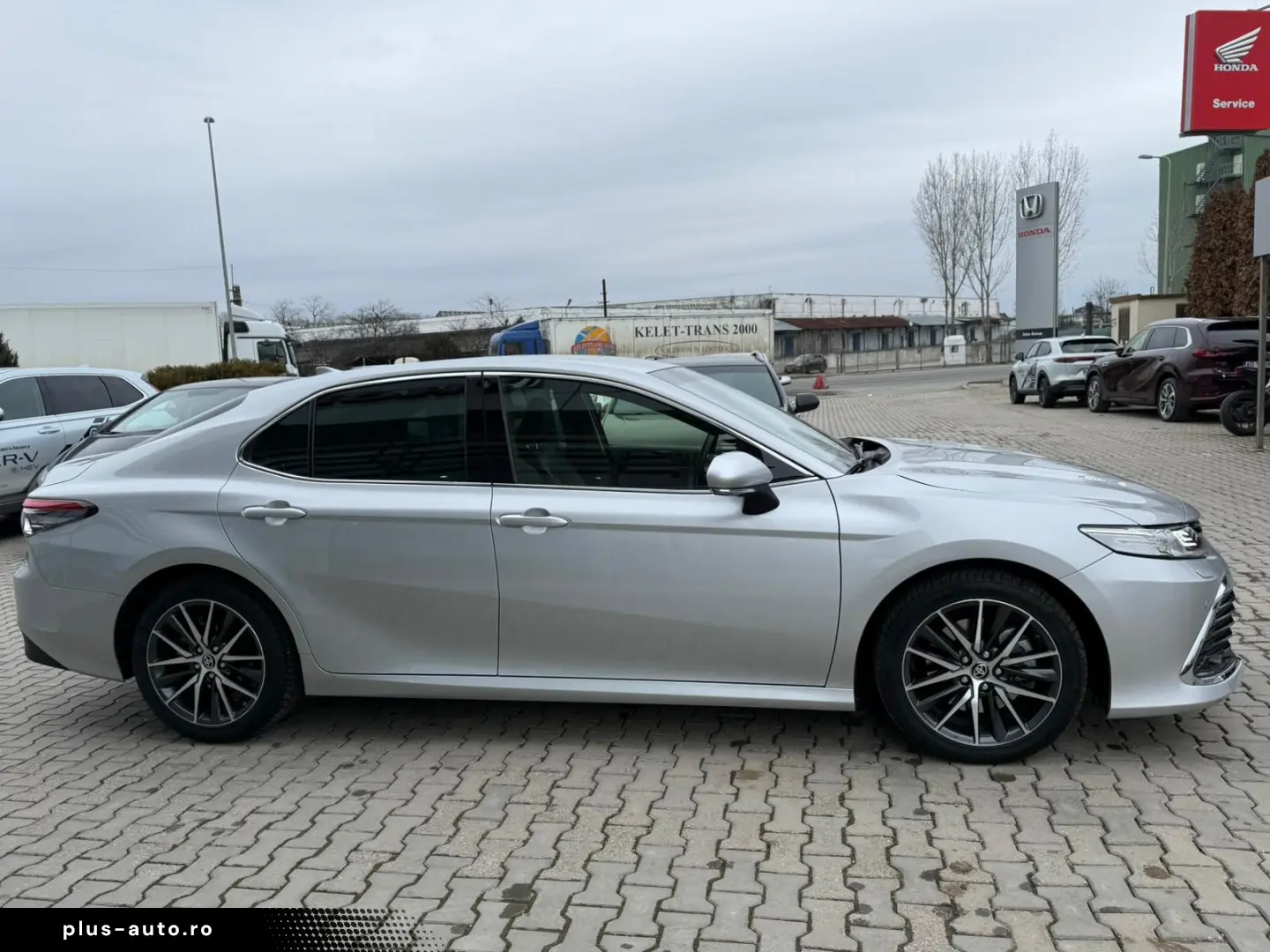 Toyota Camry Exclusive 2.5 HYBRID