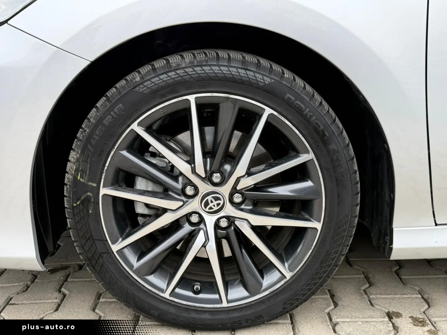 Toyota Camry Exclusive 2.5 HYBRID