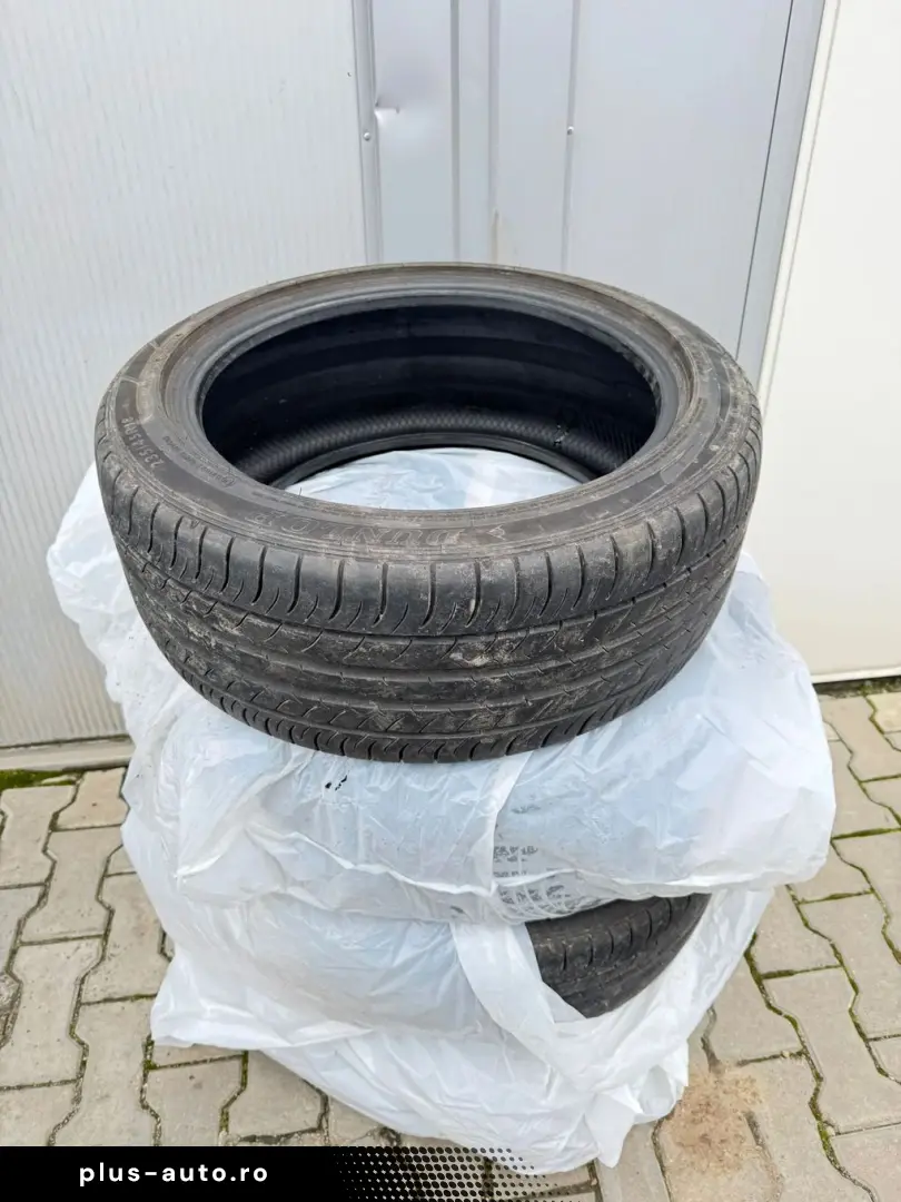 Toyota Camry Exclusive 2.5 HYBRID