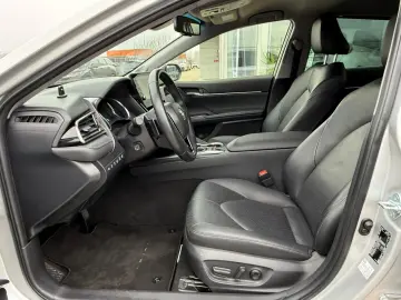 Toyota Camry Exclusive 2.5 HYBRID