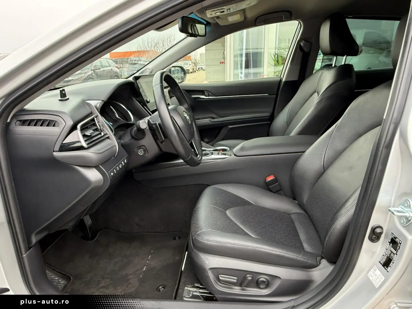 Toyota Camry Exclusive 2.5 HYBRID