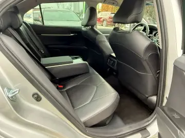 Toyota Camry Exclusive 2.5 HYBRID