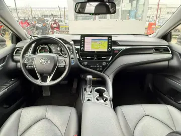 Toyota Camry Exclusive 2.5 HYBRID
