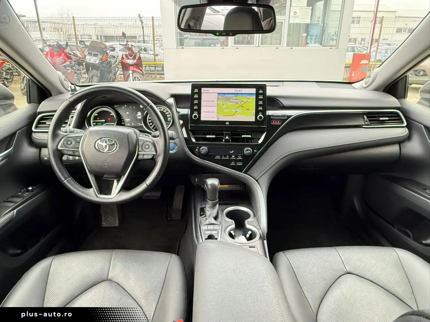 Toyota Camry Exclusive 2.5 HYBRID