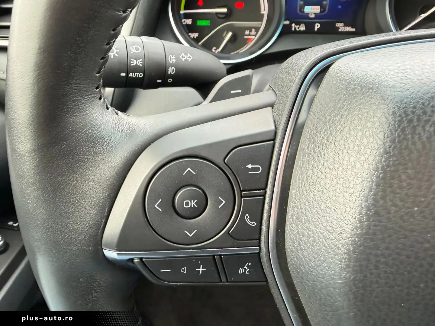 Toyota Camry Exclusive 2.5 HYBRID