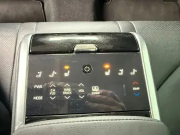 Toyota Camry Exclusive 2.5 HYBRID