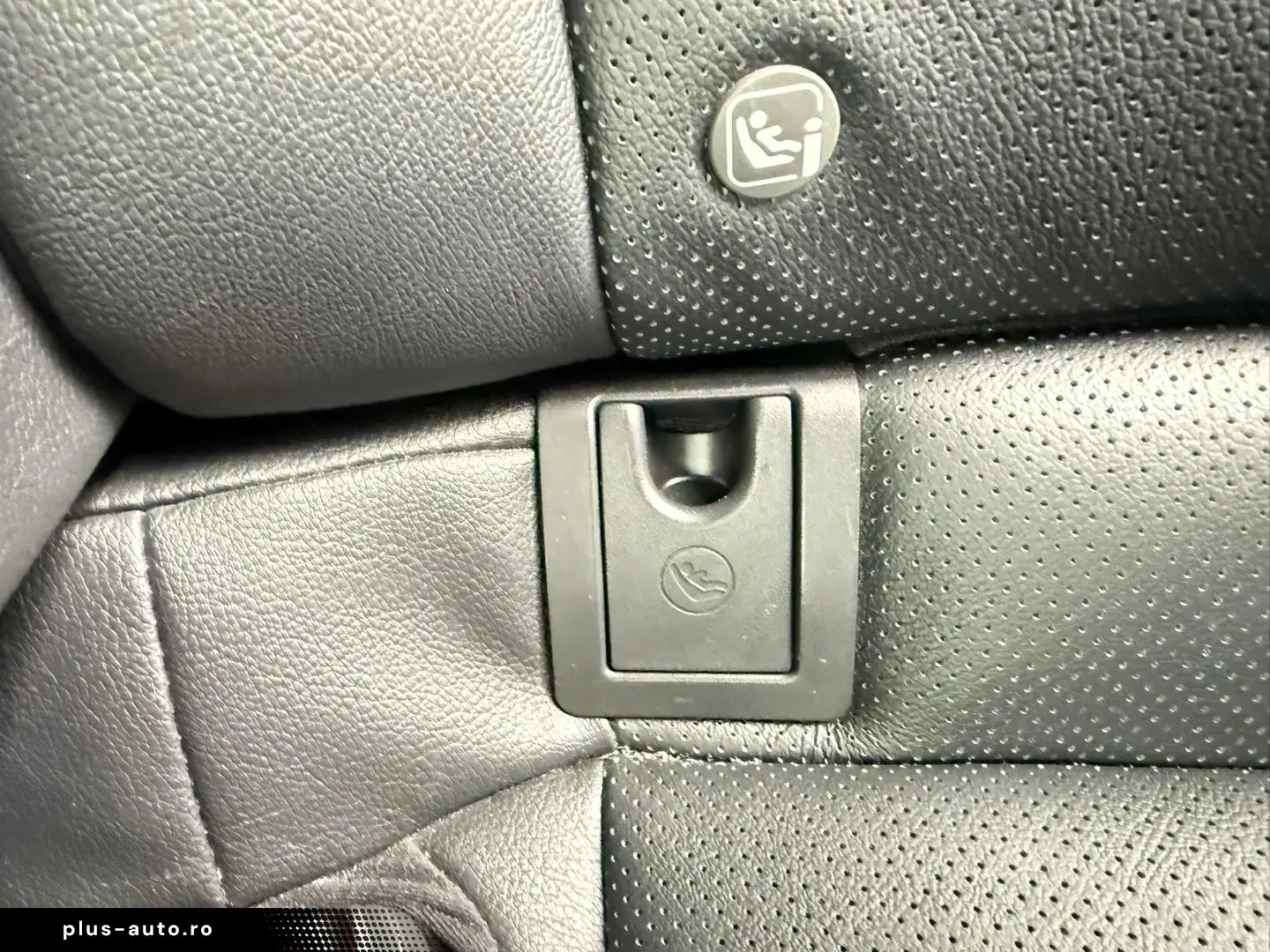 Toyota Camry Exclusive 2.5 HYBRID