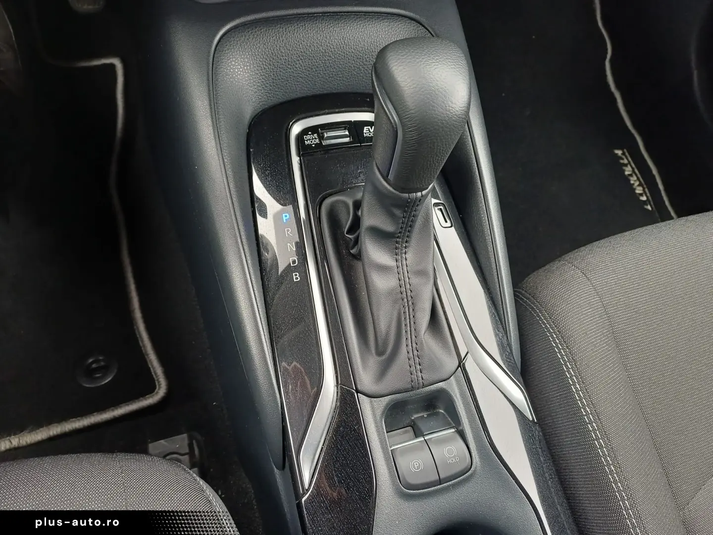 TOYOTA COROLLA 1.8 Hybrid Dynamic 140 CP