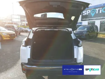 PEUGEOT 3008 Hybrid 225 (Plug-In) Allure Navi