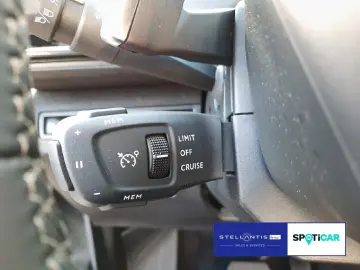 PEUGEOT 3008 Hybrid 225 (Plug-In) Allure Navi