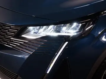 PEUGEOT 3008 1.6 PHEV 300 Allure Hybrid4 RFK LED Virtual