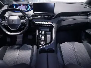 PEUGEOT 3008 1.6 PHEV 300 Allure Hybrid4 RFK LED Virtual