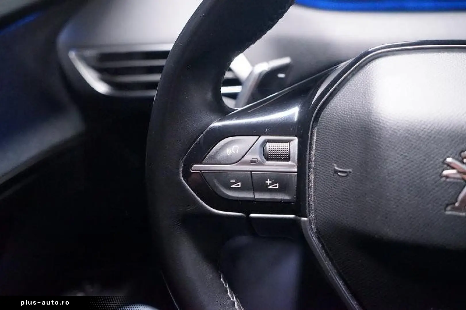 PEUGEOT 3008 1.6 PHEV 300 Allure Hybrid4 RFK LED Virtual