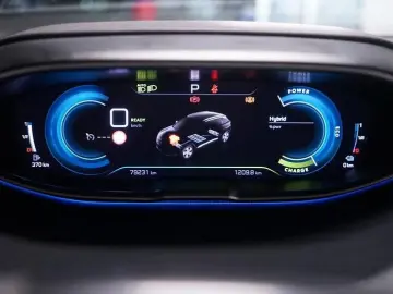 PEUGEOT 3008 1.6 PHEV 300 Allure Hybrid4 RFK LED Virtual