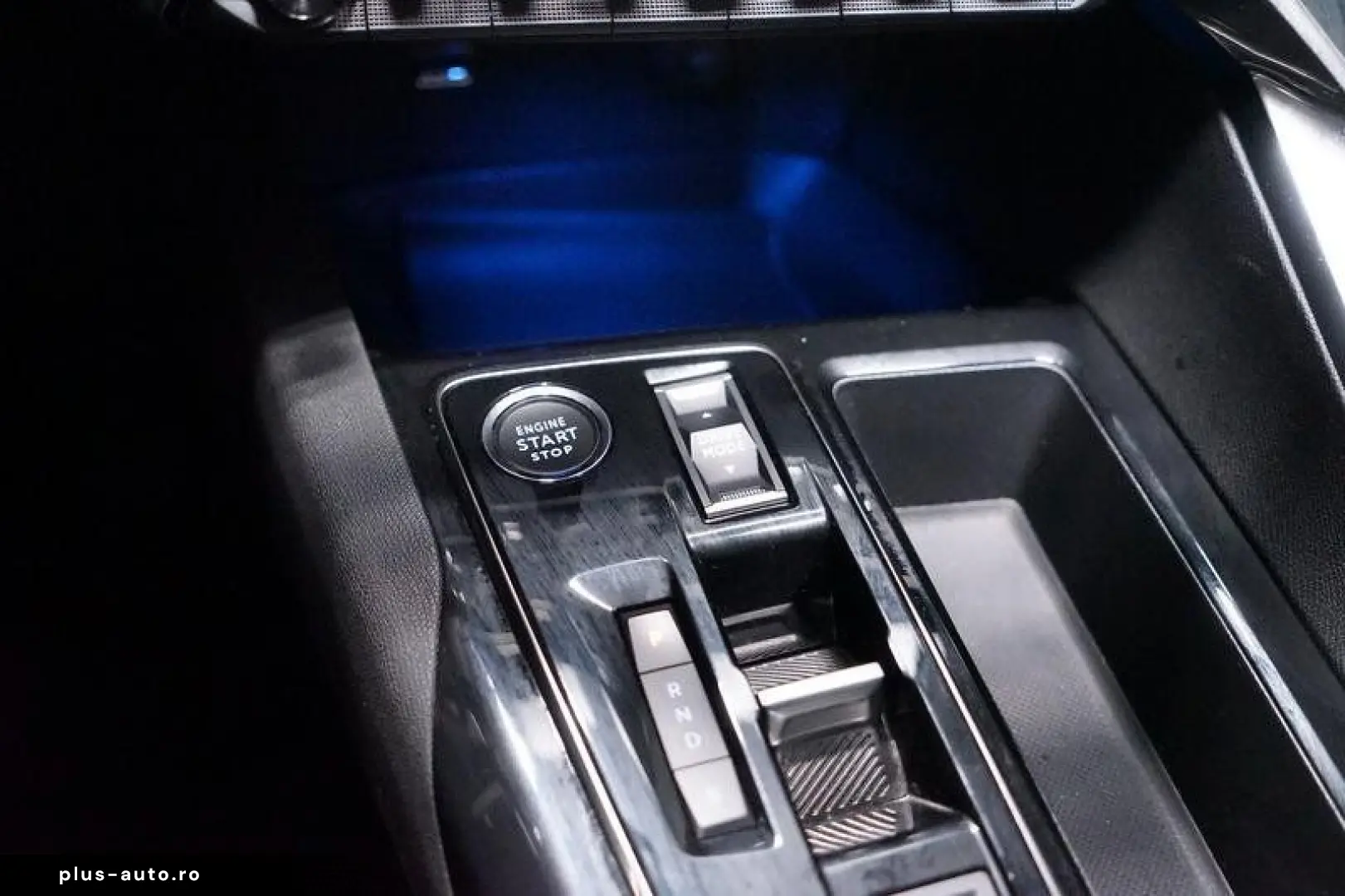 PEUGEOT 3008 1.6 PHEV 300 Allure Hybrid4 RFK LED Virtual