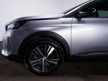 PEUGEOT 3008 1.6 PHEV 300 Allure Hybrid4 RFK LED Virtual