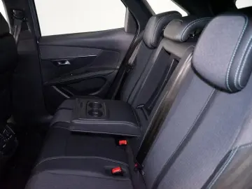 PEUGEOT 3008 1.6 PHEV 300 Allure Hybrid4 RFK LED Virtual