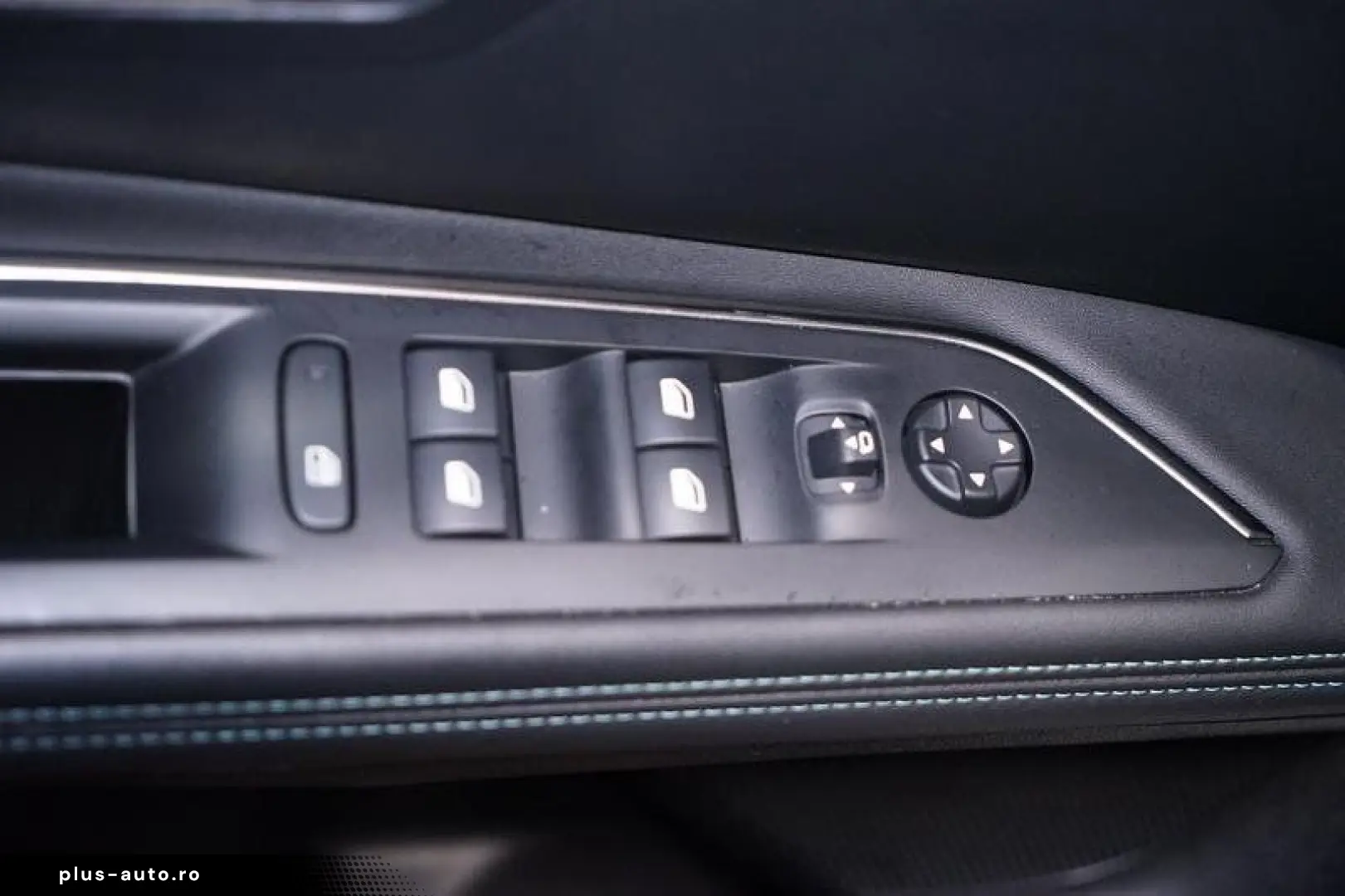 PEUGEOT 3008 1.6 PHEV 300 Allure Hybrid4 RFK LED Virtual