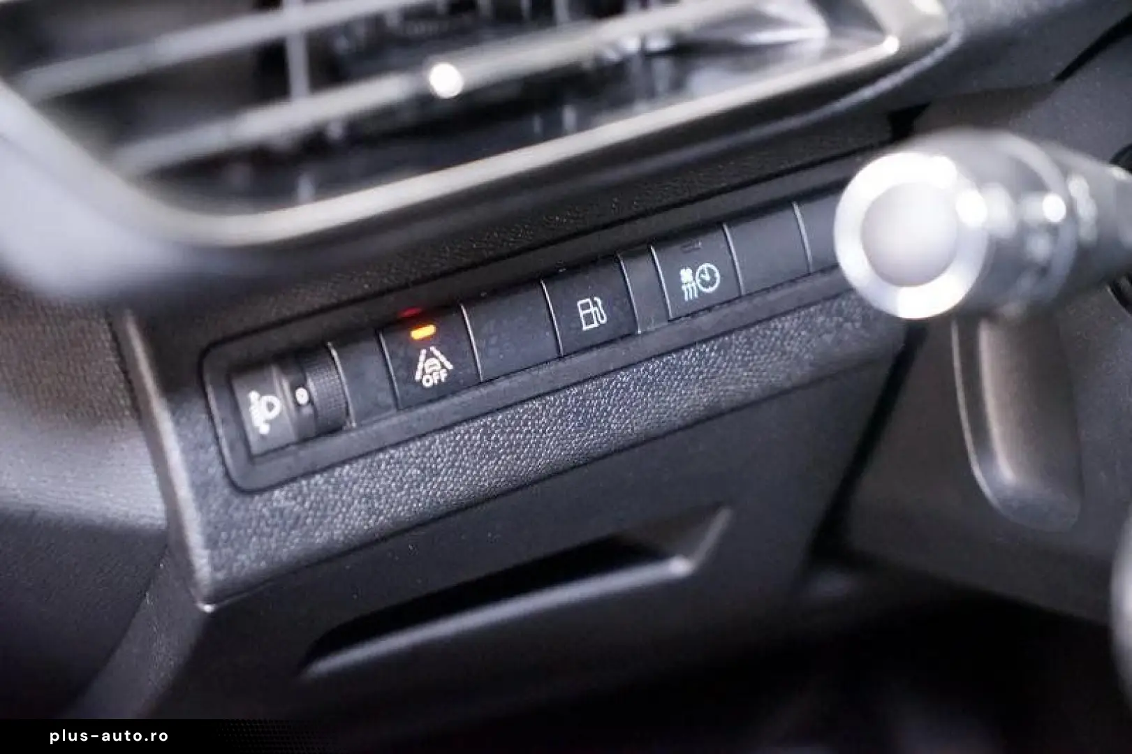 PEUGEOT 3008 1.6 PHEV 300 Allure Hybrid4 RFK LED Virtual