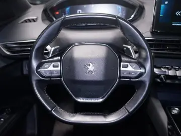 PEUGEOT 3008 1.6 PHEV 300 Allure Hybrid4 RFK LED Virtual