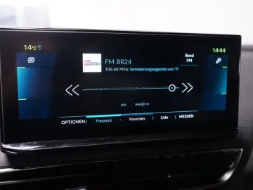 PEUGEOT 3008 1.6 PHEV 300 Allure Hybrid4 RFK LED Virtual