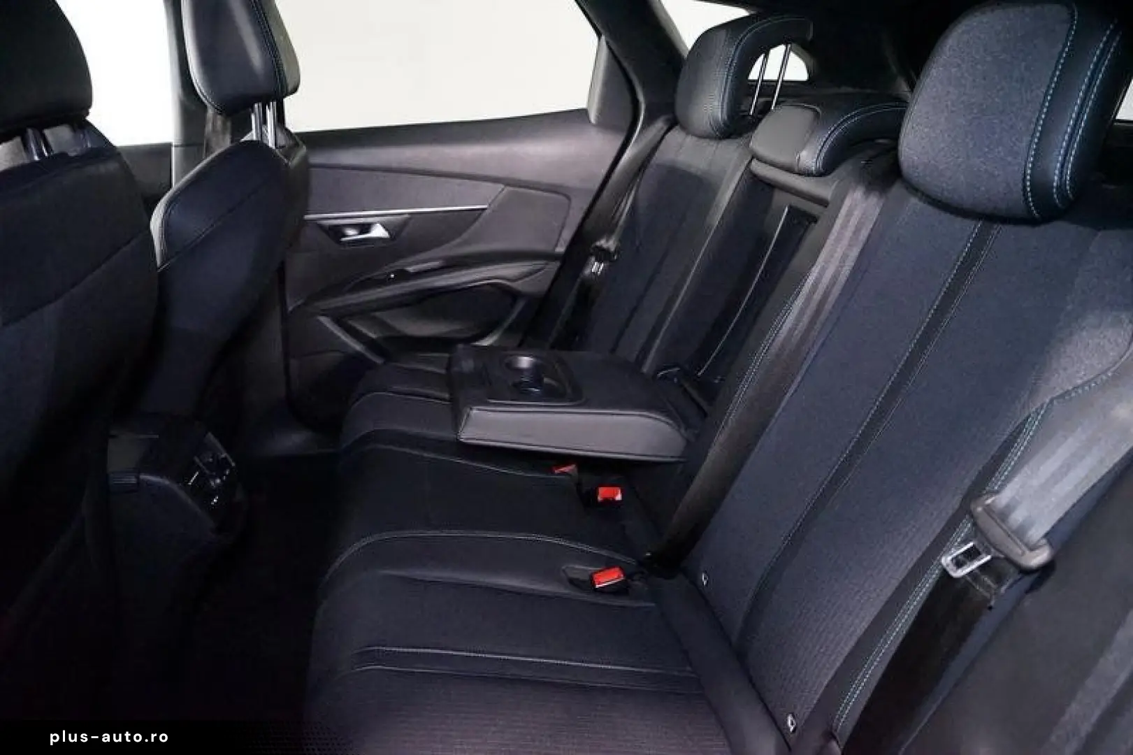 PEUGEOT 3008 1.6 PHEV 300 Allure Hybrid4 LED Virtual