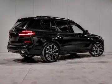 BMW X7 M60 ixDrive