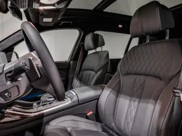 BMW X7 M60 ixDrive